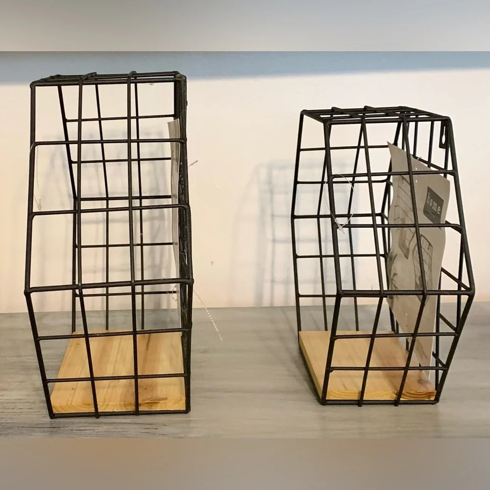 floating shelves Industrial style Black Metal Wall Shelf steampunk Geometric